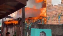 Incêndio de grandes proporções destrói cerca de 20 casas no Ambrósio