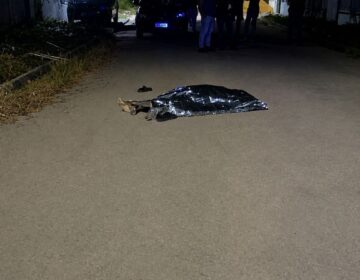 Sem passagens pela polícia, jovem é executado enquanto conversava com amigos