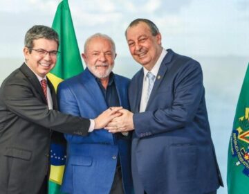 Randolfe lidera esforço para levar o fim da escala 6×1 ao plenário do Senado