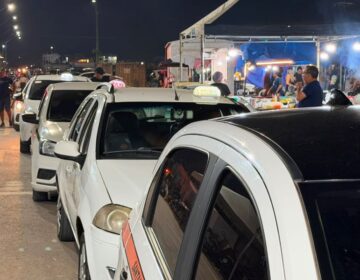 Taxistas de Santana comemoram fluxo de até cinco corridas por noite na Expofeira