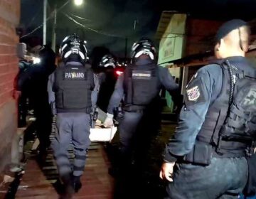Troca de tiros em base de facção deixa um morto