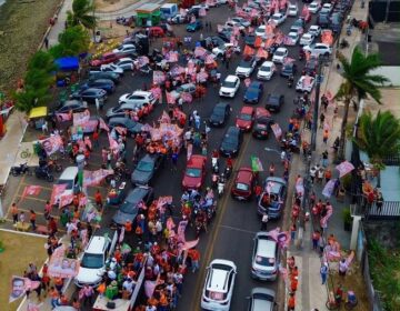 Mais de 15 mil veículos tomam as ruas em carreata de Acácio