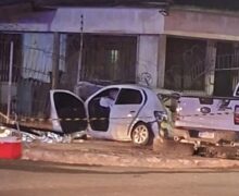 Mãe e filha de 1 ano morrem após carro ser atingido por picape dirigida por adolescente