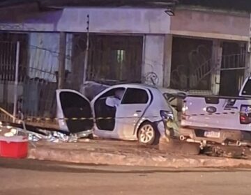Mãe e filha de 1 ano morrem após carro ser atingido por picape dirigida por adolescente