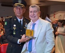 Cícero Bordalo recebe prêmio internacional Brasil-Guiana pelos 40 anos de advocacia