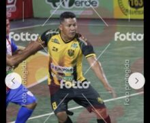 Foragido por homicídio em Macapá, jogador é preso no meio de torneio de futebol