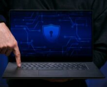 Quando a segurança digital não está incluída: 4 motivos para usar uma VPN nas suas férias