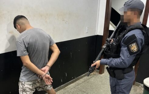 Traficante identificado como “Felipe Dilon” é preso com quase 4 kg de drogas