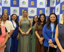 Donas de brechós acompanham votação do projeto de Alliny que fortalece segmento