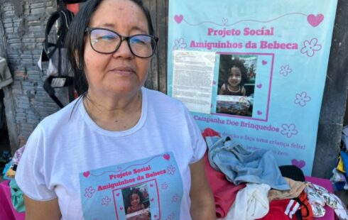 Após tragédia com a neta, avó cria bazar que arrecada brinquedos para o Dia das Crianças