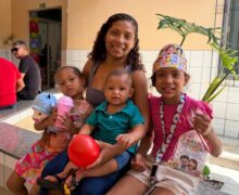 Mãe relata transformação das filhas autistas durante festa de Dia das Crianças nos Capuchinhos