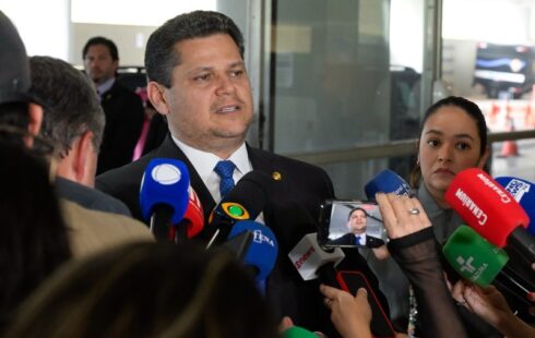 Alcolumbre confirma que PEC da 6×1 vai a Plenário na próxima semana