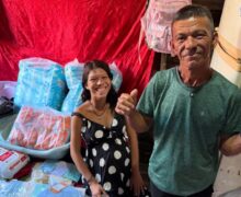 Pai de 6 filhos recebe ajuda para reconstruir casa e filha PCD grávida ganha enxoval