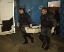 Suspeito de execução em campo de futebol morre horas depois em confronto